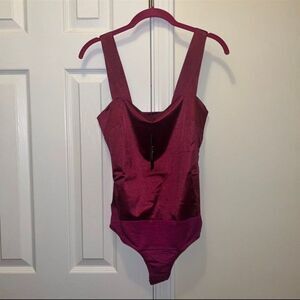 Lulus Berry M Satin Body Suit Straight Neck Line Front & Back Snap Gusset  (17A)